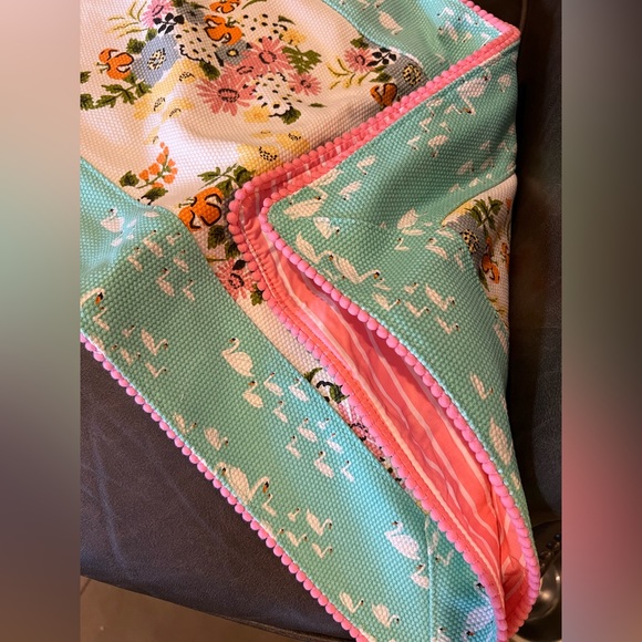 Matilda Jane Feather Table Runner - Picture 1 of 3